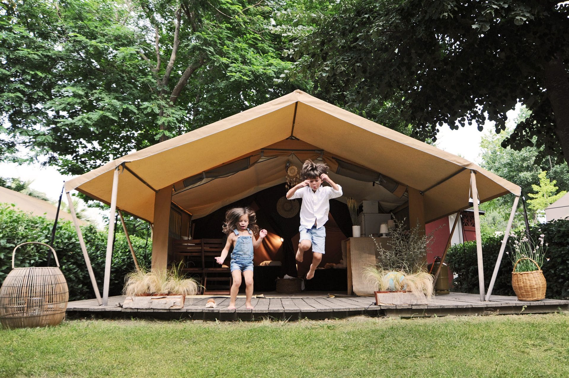 Tente Lodge en camping 5 étoiles à Argelès - Le Dauphin